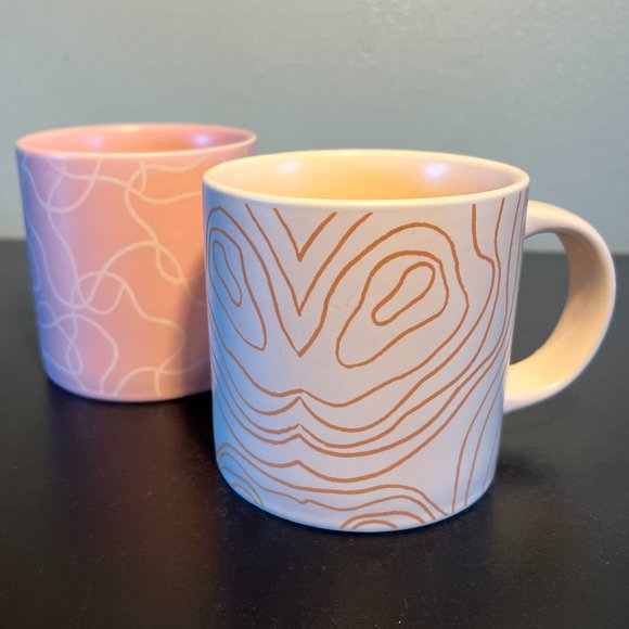 Set of 2  WK WHITNEY KERNEY Pastel Stoneware Mugs Abstract Incised Line Designs - Picture 2 of 7